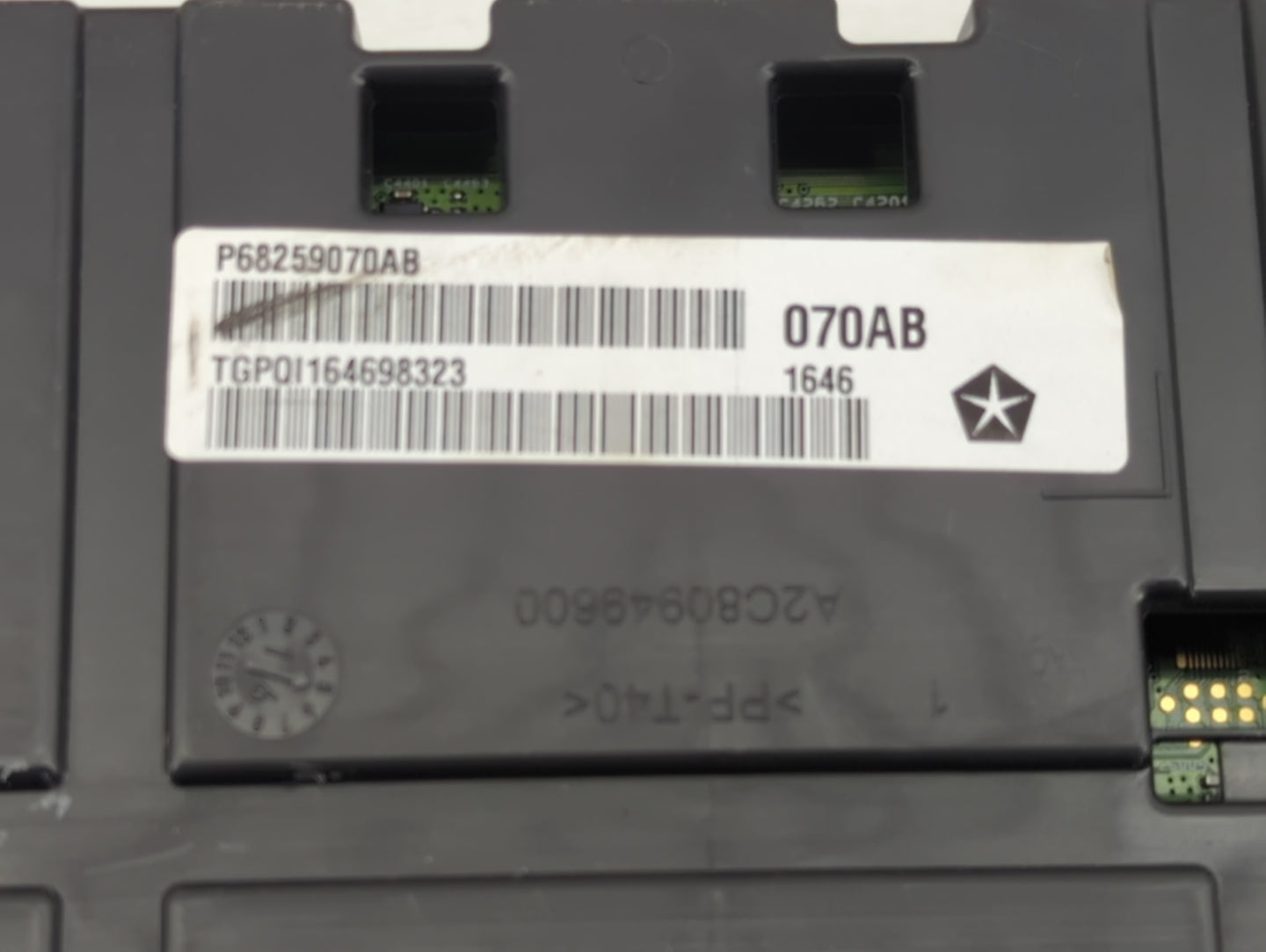 2016 Chrysler 200 Instrument Cluster Speedometer Gauges P/N:P68259070AB Fits OEM Used Auto Parts - Oemusedautoparts1.com