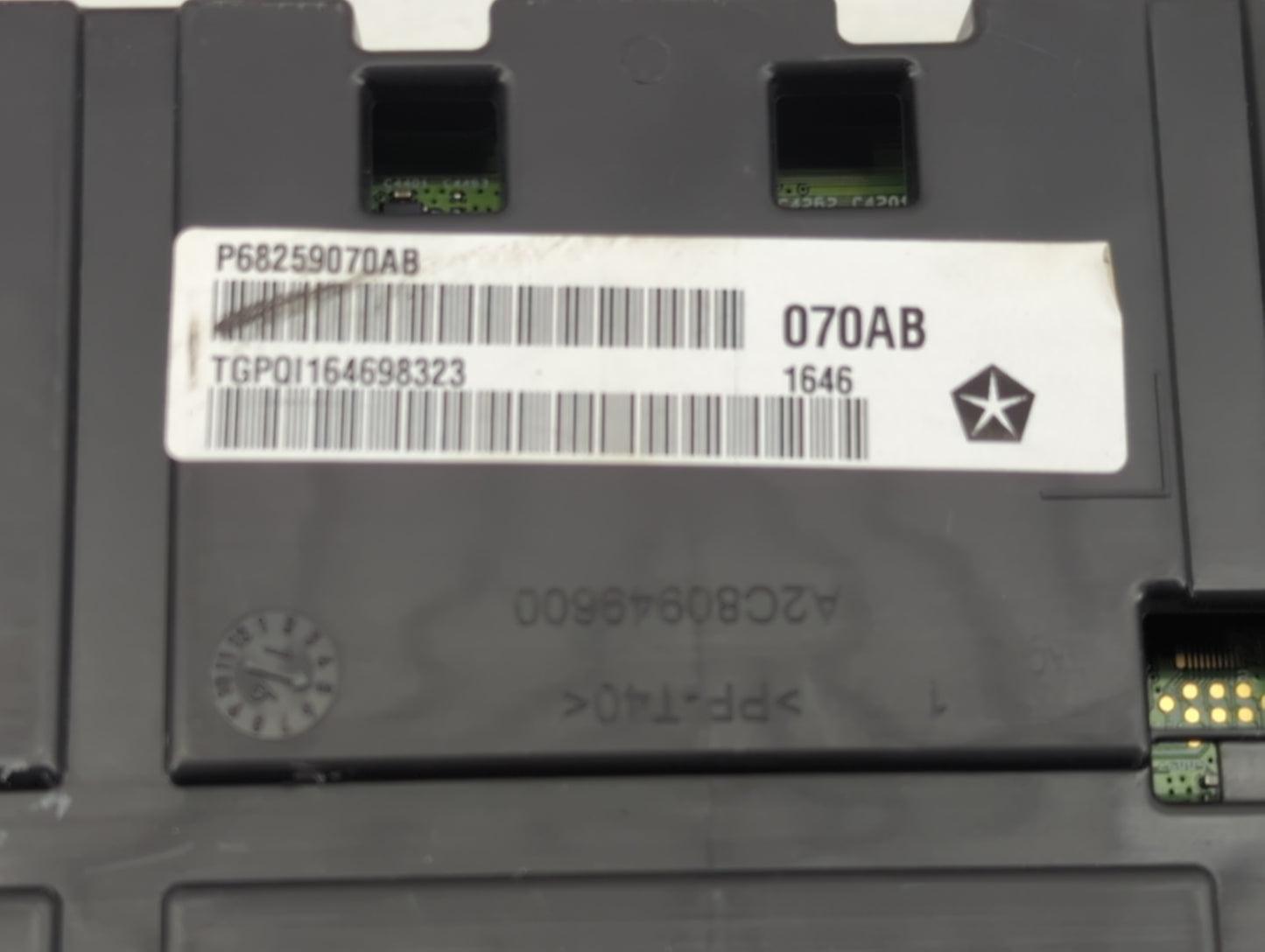 2016 Chrysler 200 Instrument Cluster Speedometer Gauges P/N:P68259070AB Fits OEM Used Auto Parts - Oemusedautoparts1.com