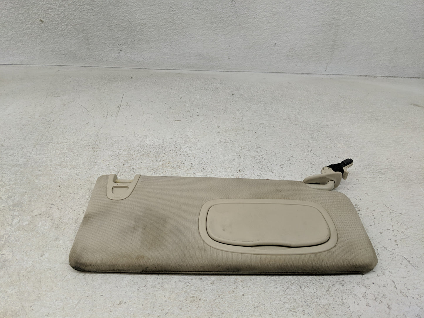 2016-2017 Chrysler 200 Sun Visor Shade Replacement Passenger Right Mirror Fits Fits 2016 2017 OEM Used Auto Parts - Oemuseda