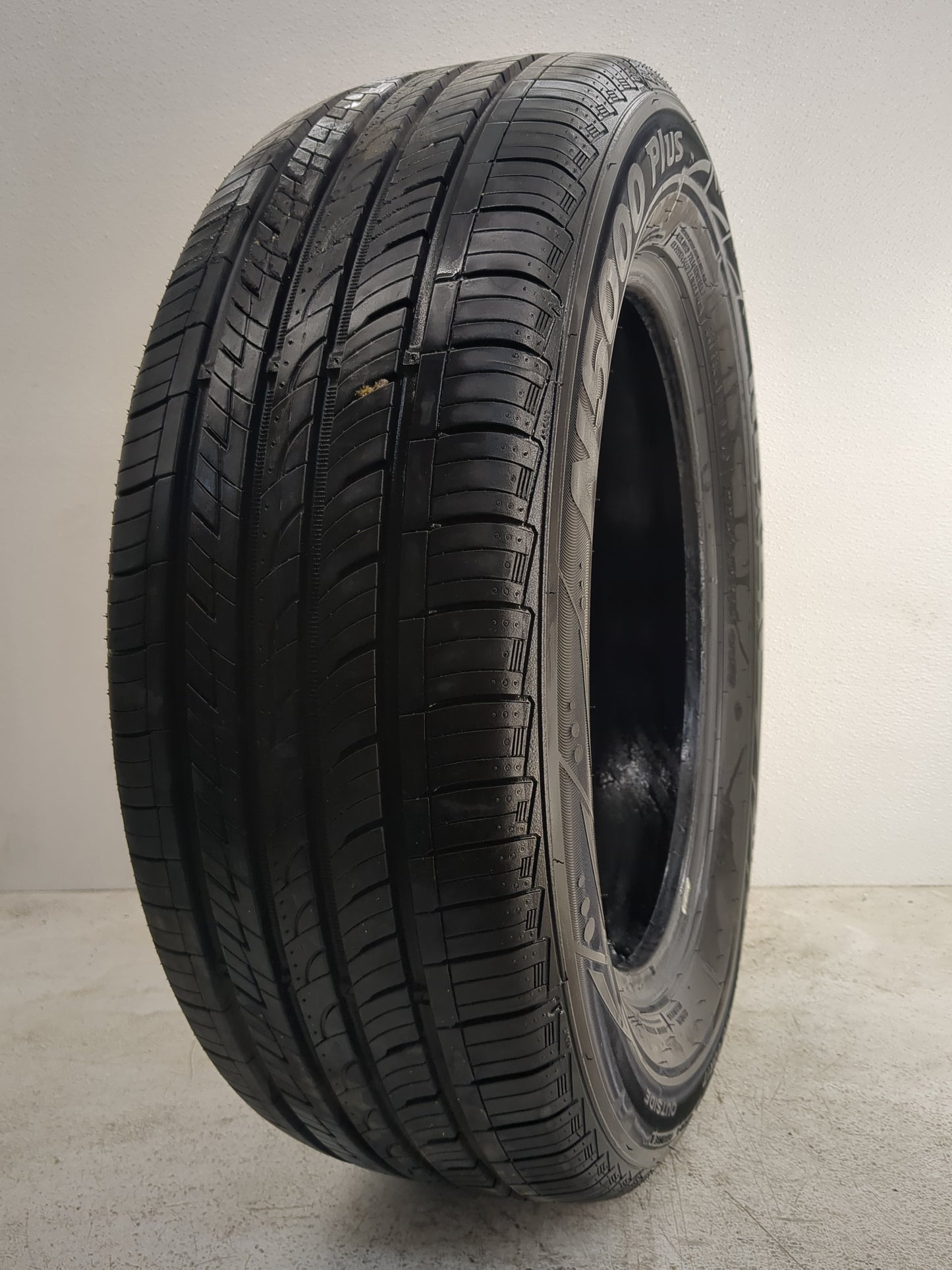 Used Tire 225/60R17 NEXEN N5000 PLUS 99H - Tread Depth 10/32 - Oemusedautoparts1.com