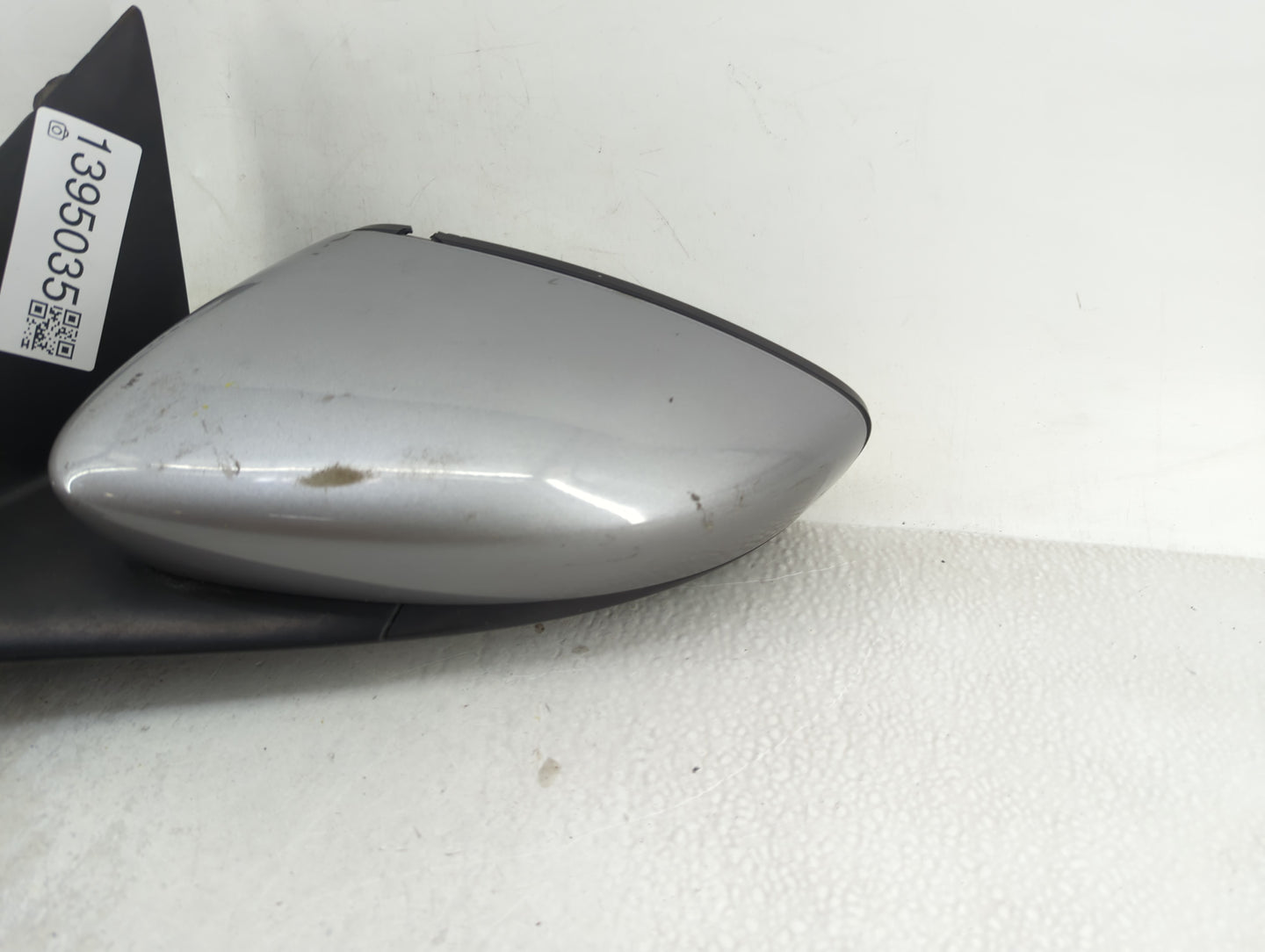 2015-2017 Chrysler 200 Driver Side View Mirror - Left Door Mirror OEM Used - Oemusedautoparts1.com