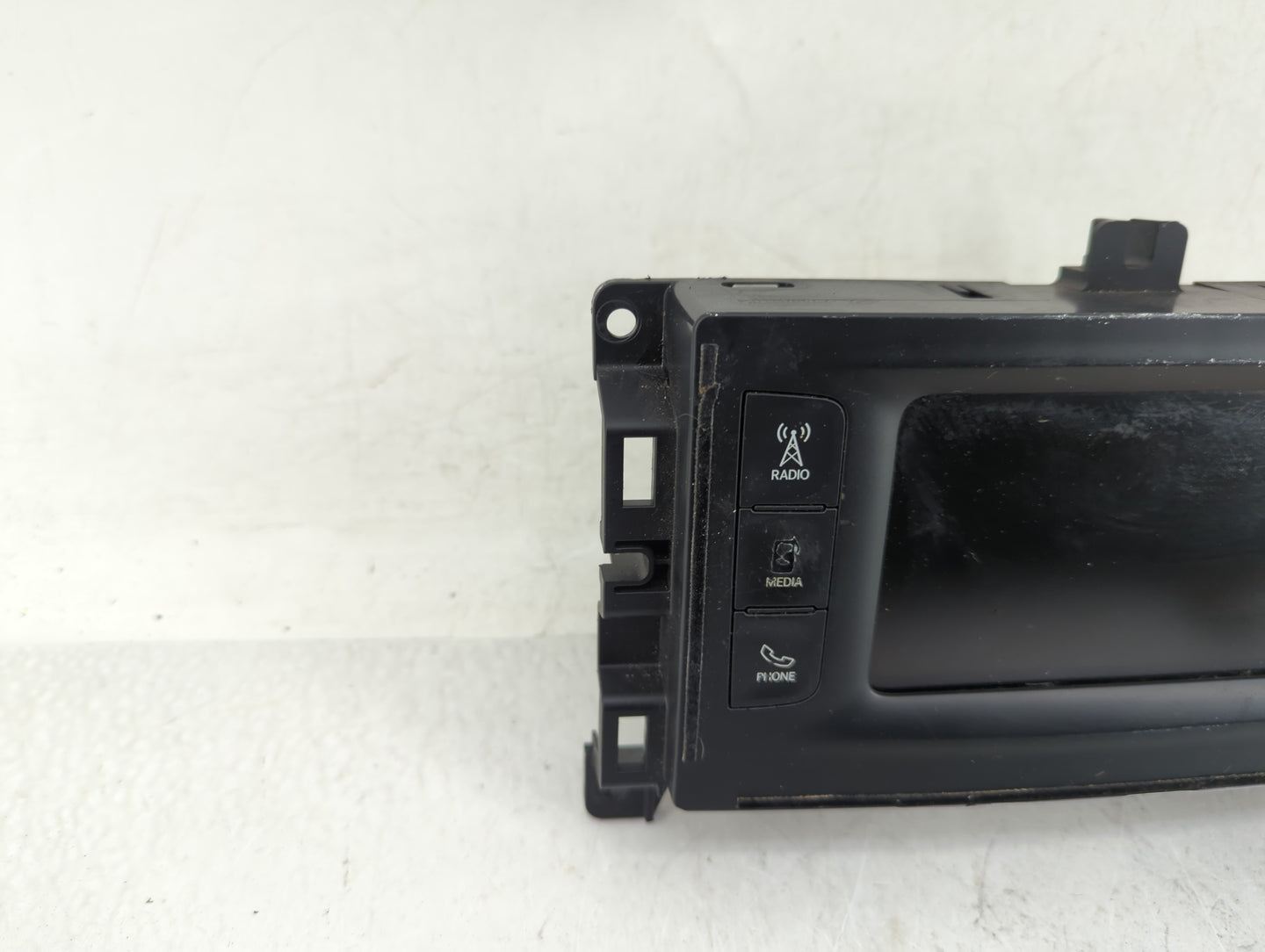 2016 Chrysler 200 Radio AM FM Cd Player Receiver Replacement P/N:68306928AB Fits OEM Used Auto Parts - Oemusedautoparts1.com