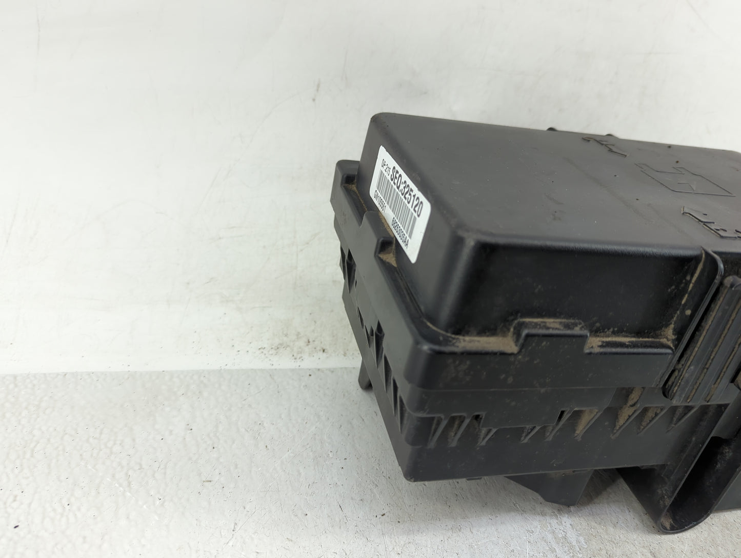 2016-2017 Chrysler 200 Fusebox Fuse Box Panel Relay Module Fits Fits 2016 2017 OEM Used Auto Parts - Oemusedautoparts1.com
