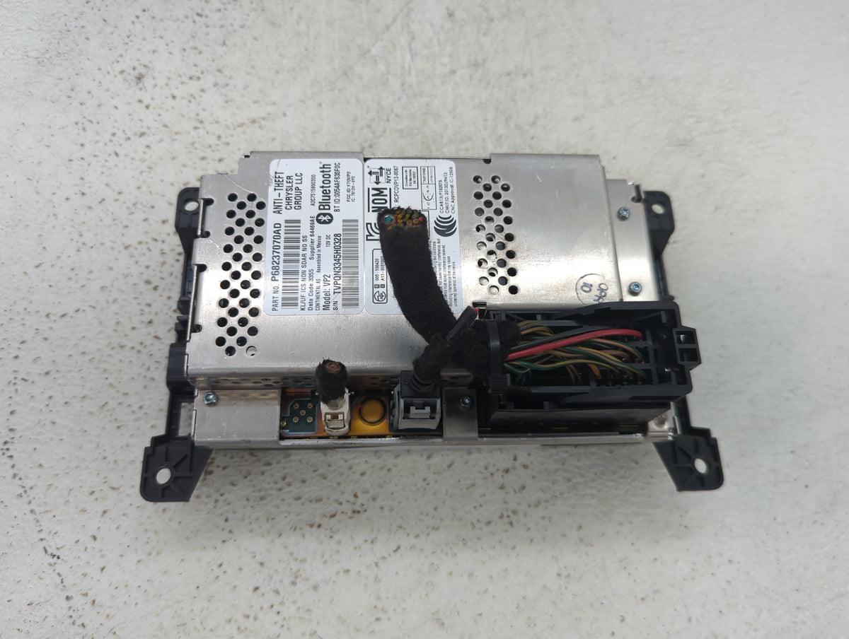 2016 Chrysler 200 Information Radio Display Screen - Oemusedautoparts1.com