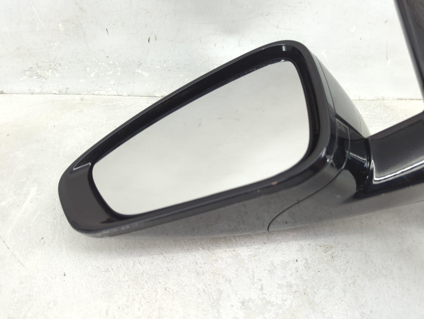2015-2017 Chrysler 200 Passenger Side View Mirror - Right Door Mirror OEM Used - Oemusedautoparts1.com