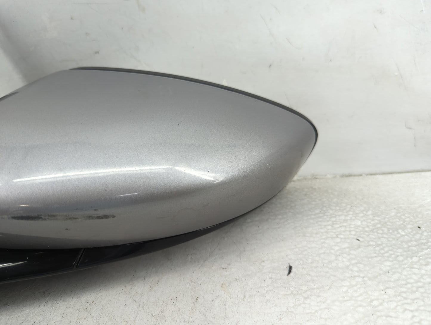 2015-2017 Chrysler 200 Driver Side View Mirror - Left Door Mirror OEM Used - Oemusedautoparts1.com