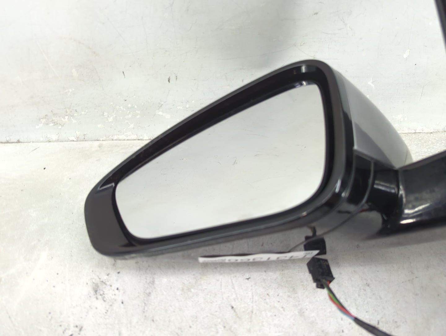 2015-2017 Chrysler 200 Driver Side View Mirror - Left Door Mirror OEM Used - Oemusedautoparts1.com