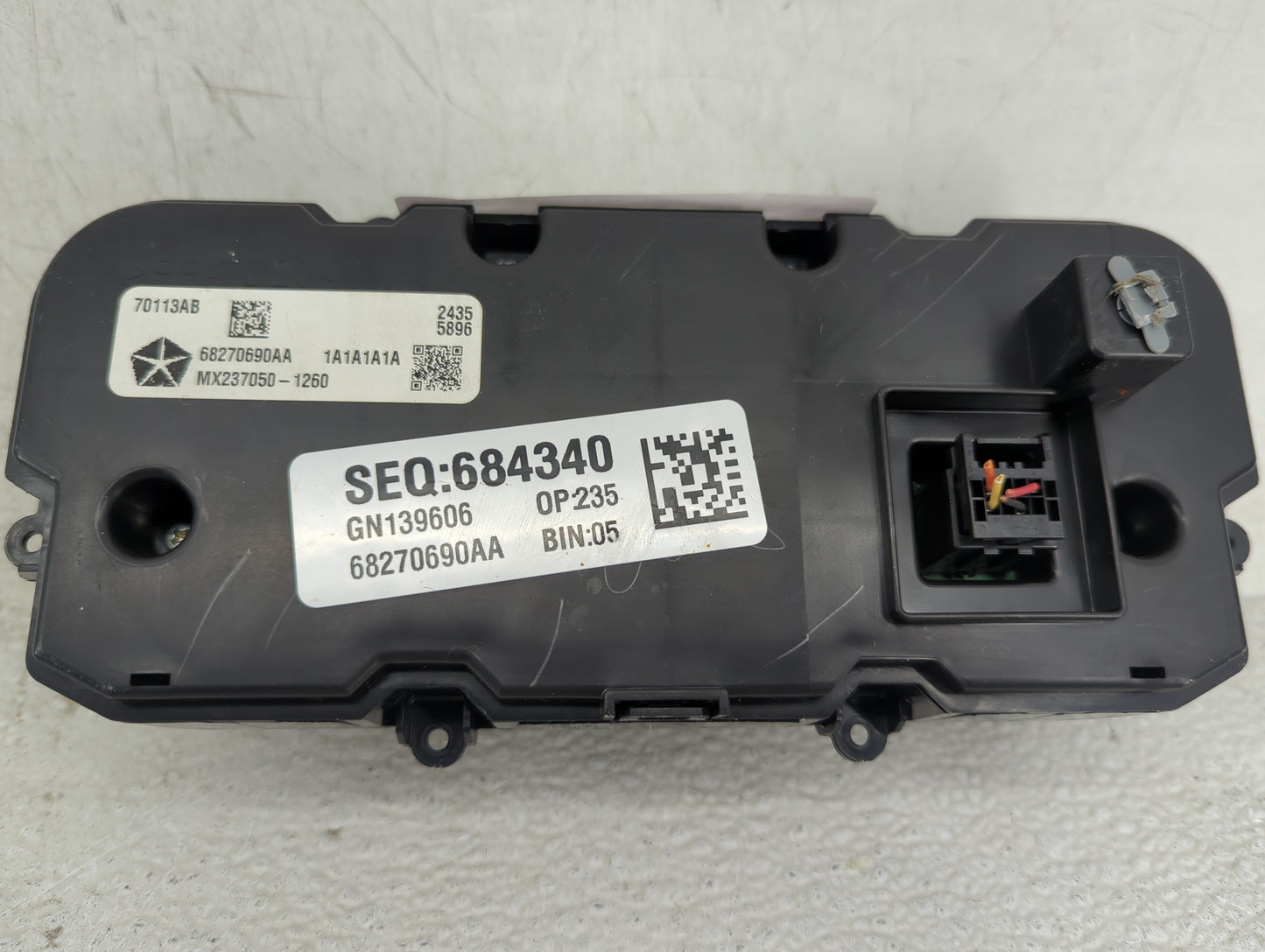 2016-2017 Chrysler 200 Climate Control Module Temperature AC/Heater Replacement P/N:68270690AA MX237050-1260 Fits Fits 2016 