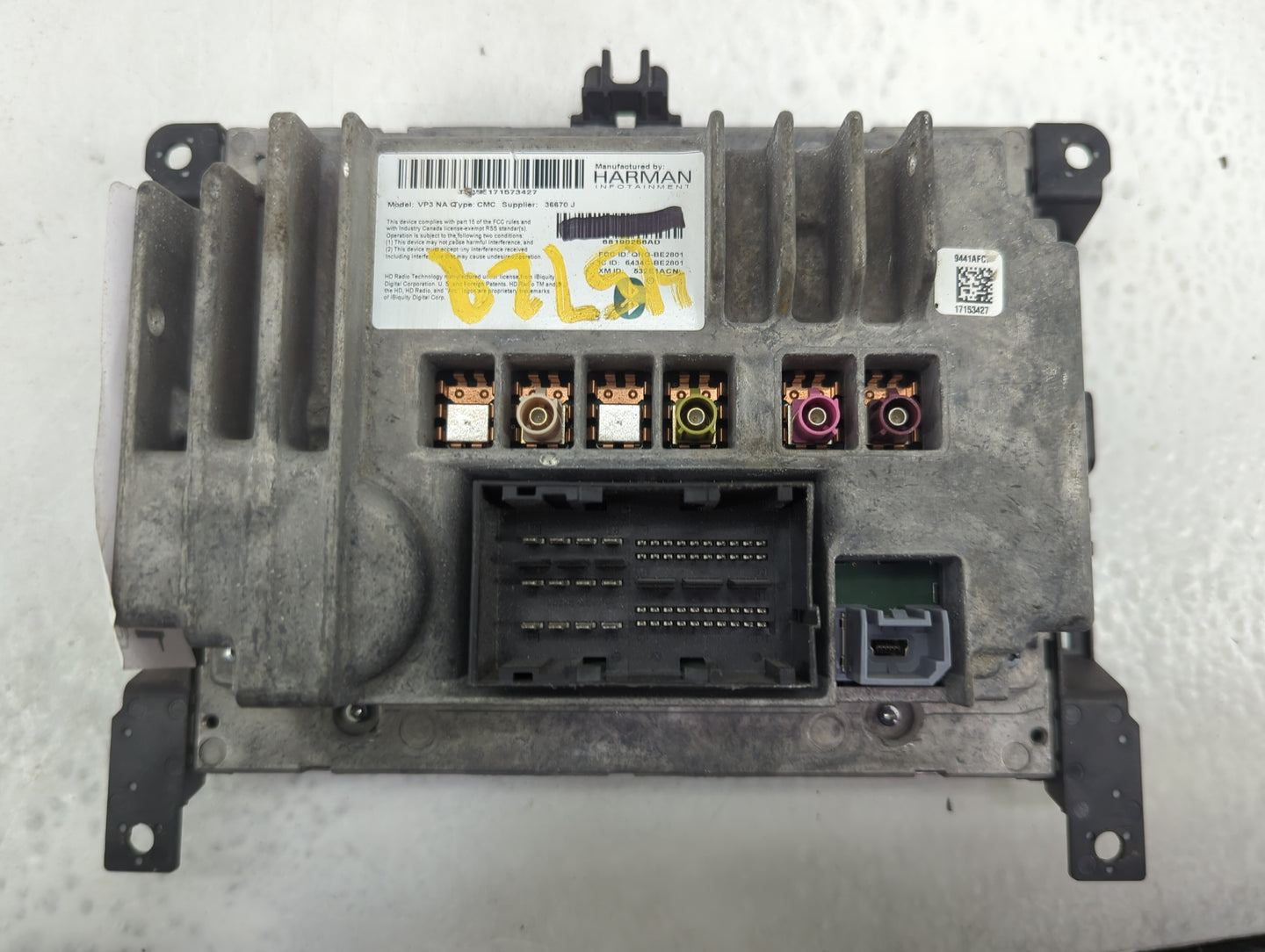 2015 Chrysler 200 Radio AM FM Cd Player Receiver Replacement P/N:68190256AD 68190256AE, QHG-BE2801, 6434C-BE2801, 2098978-1 