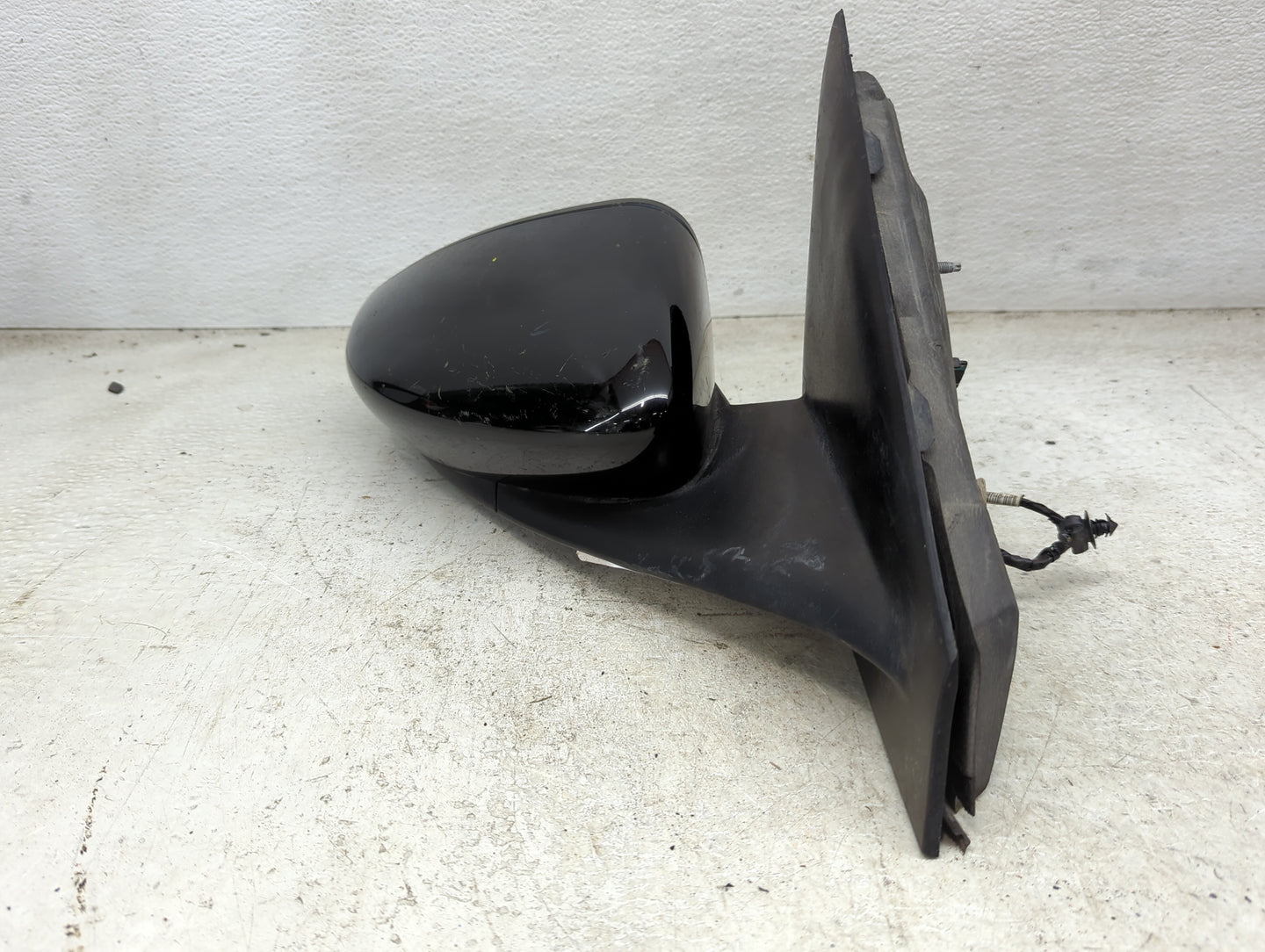 2015-2017 Chrysler 200 Passenger Side View Mirror - Right Door Mirror OEM Used - Oemusedautoparts1.com