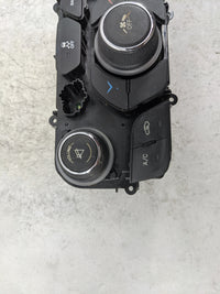 2016-2017 Chrysler 200 Climate Control Module Temperature AC/Heater Replacement P/N:68270693AA 68270693AB Fits Fits 2016 201