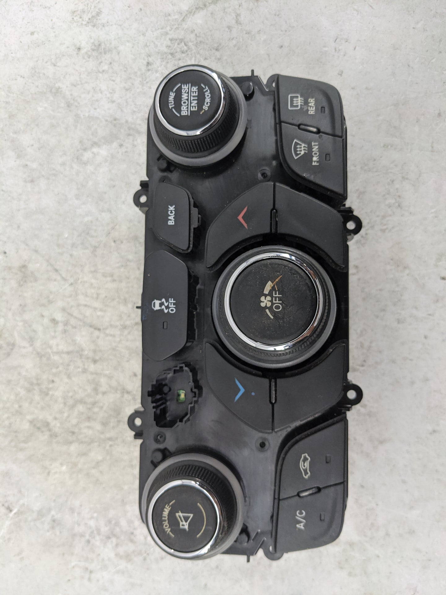 2016-2017 Chrysler 200 Climate Control Module Temperature AC/Heater Replacement P/N:68270693AA 68270693AB Fits Fits 2016 201