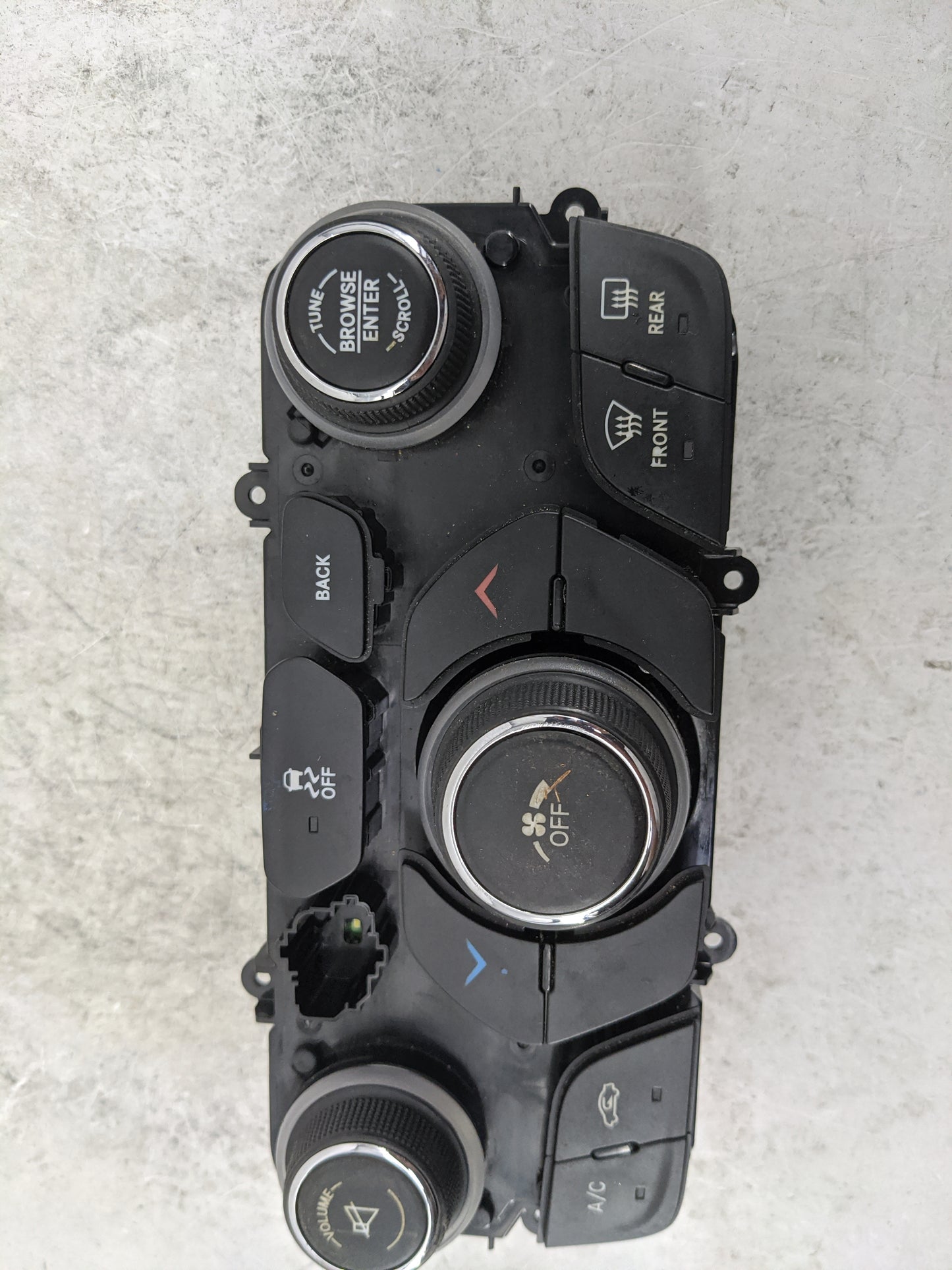 2016-2017 Chrysler 200 Climate Control Module Temperature AC/Heater Replacement P/N:68270693AA 68270693AB Fits Fits 2016 201
