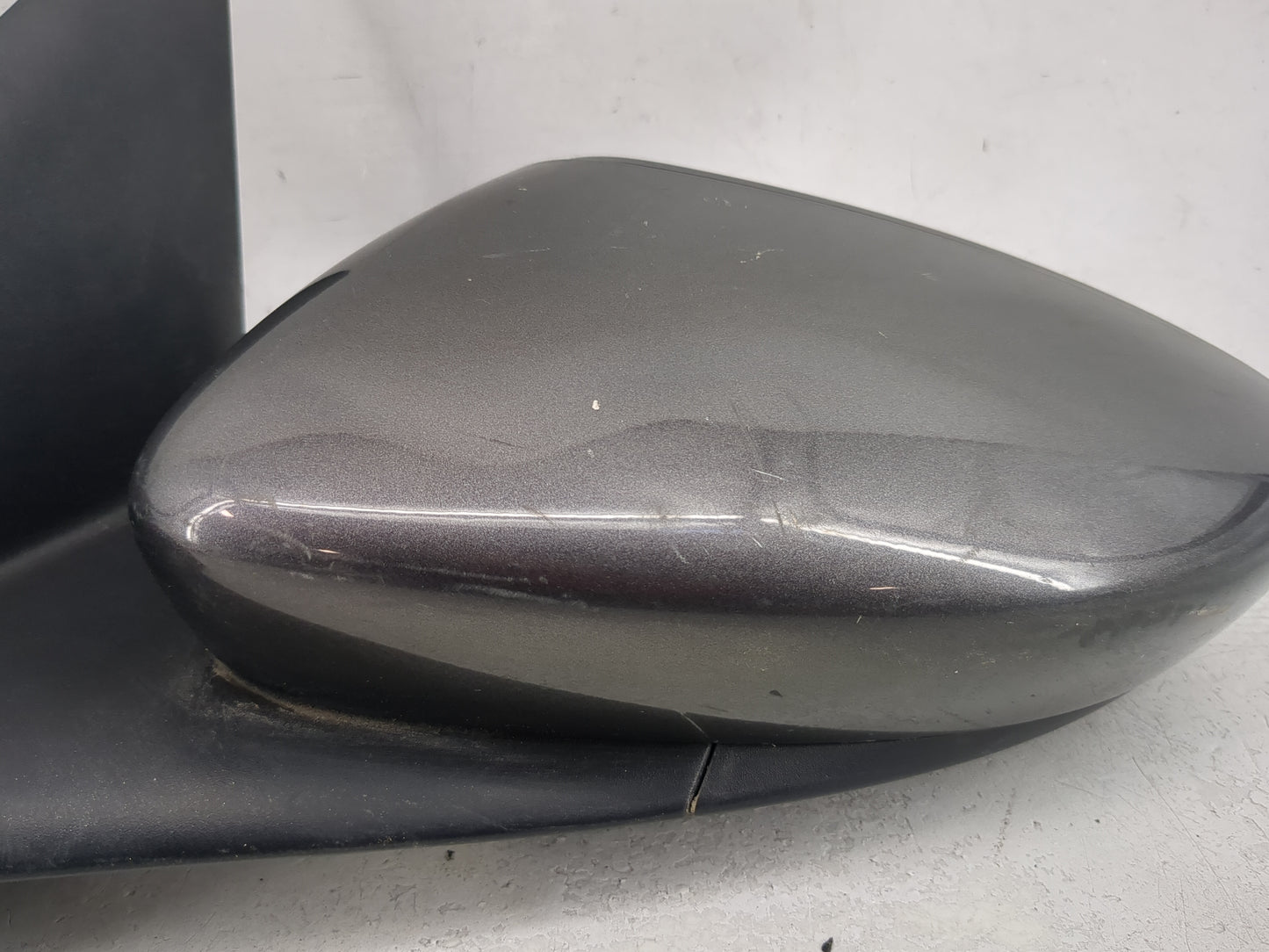 2015-2017 Chrysler 200 Driver Side View Mirror - Left Door Mirror OEM Used - Oemusedautoparts1.com