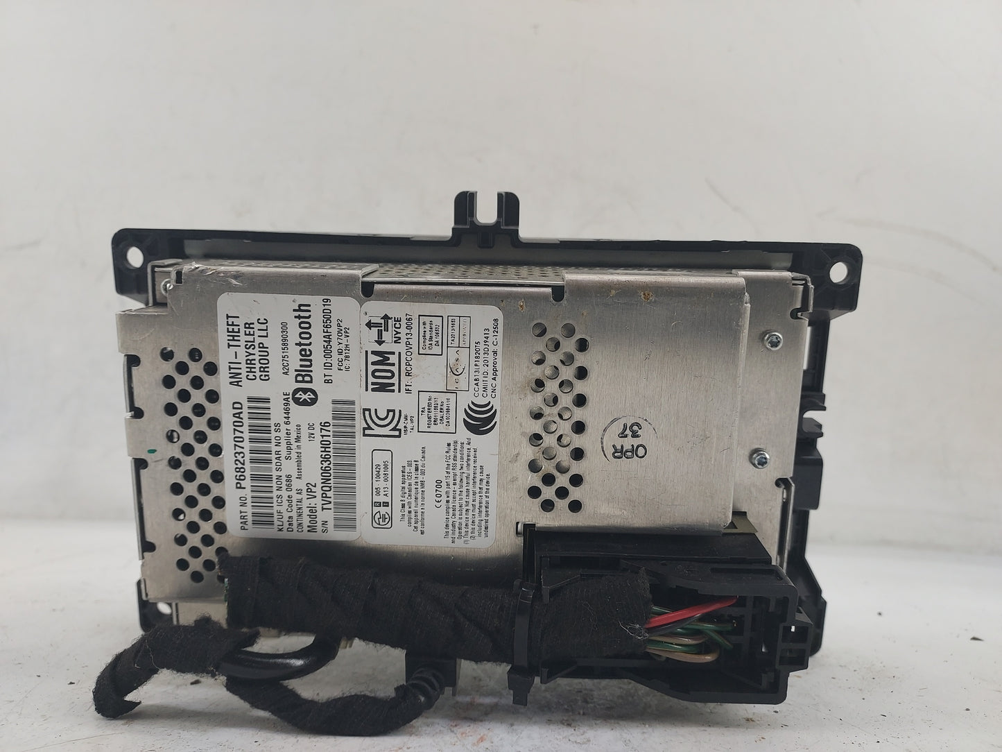 2016 Chrysler 200 Radio AM FM Cd Player Receiver Replacement P/N:P68237070AD A2C7515890300, Y70VP2, 7812A-VP2, VP2 Fits OEM 