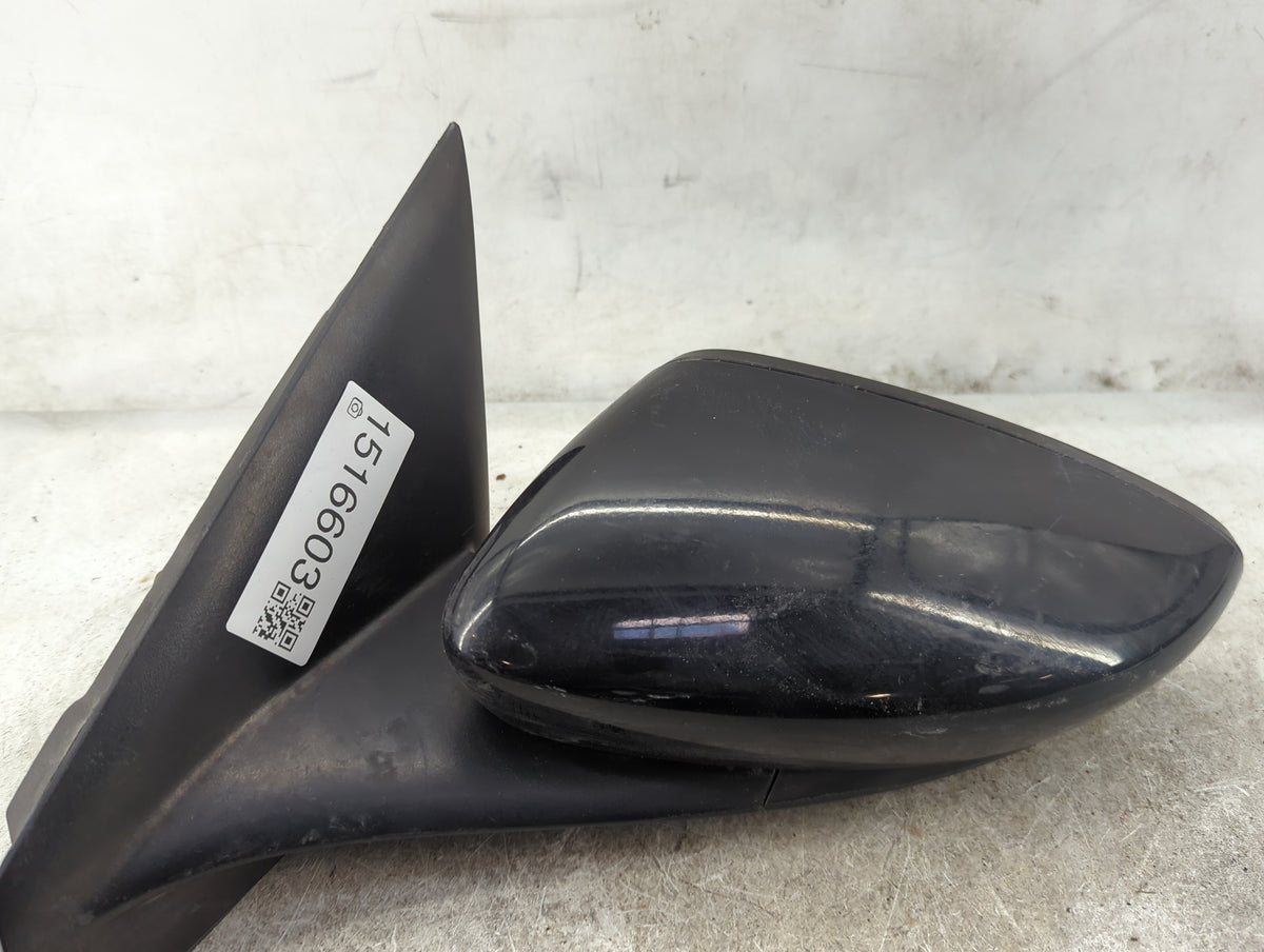 2015-2017 Chrysler 200 Driver Side View Mirror - Left Door Mirror OEM Used - Oemusedautoparts1.com
