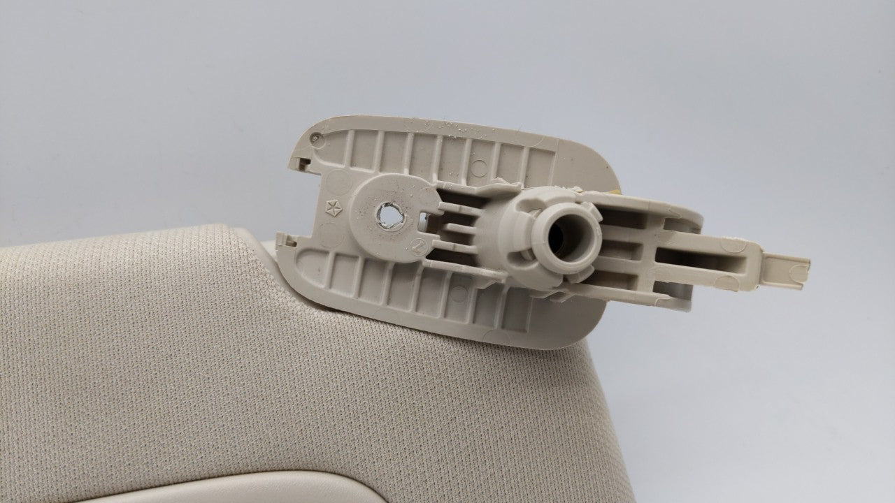 2016-2017 Chrysler 200 Sun Visor Shade Replacement Passenger Right Mirror Fits Fits 2016 2017 OEM Used Auto Parts - Oemuseda