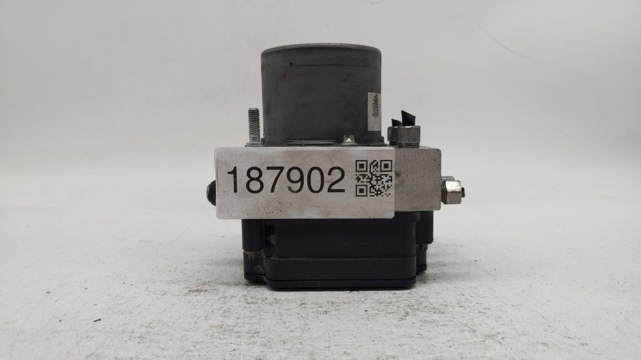 2016 Chrysler 200 ABS Pump Control Module Replacement P/N:68267002AC 68293539AB Fits OEM Used Auto Parts - Oemusedautoparts1