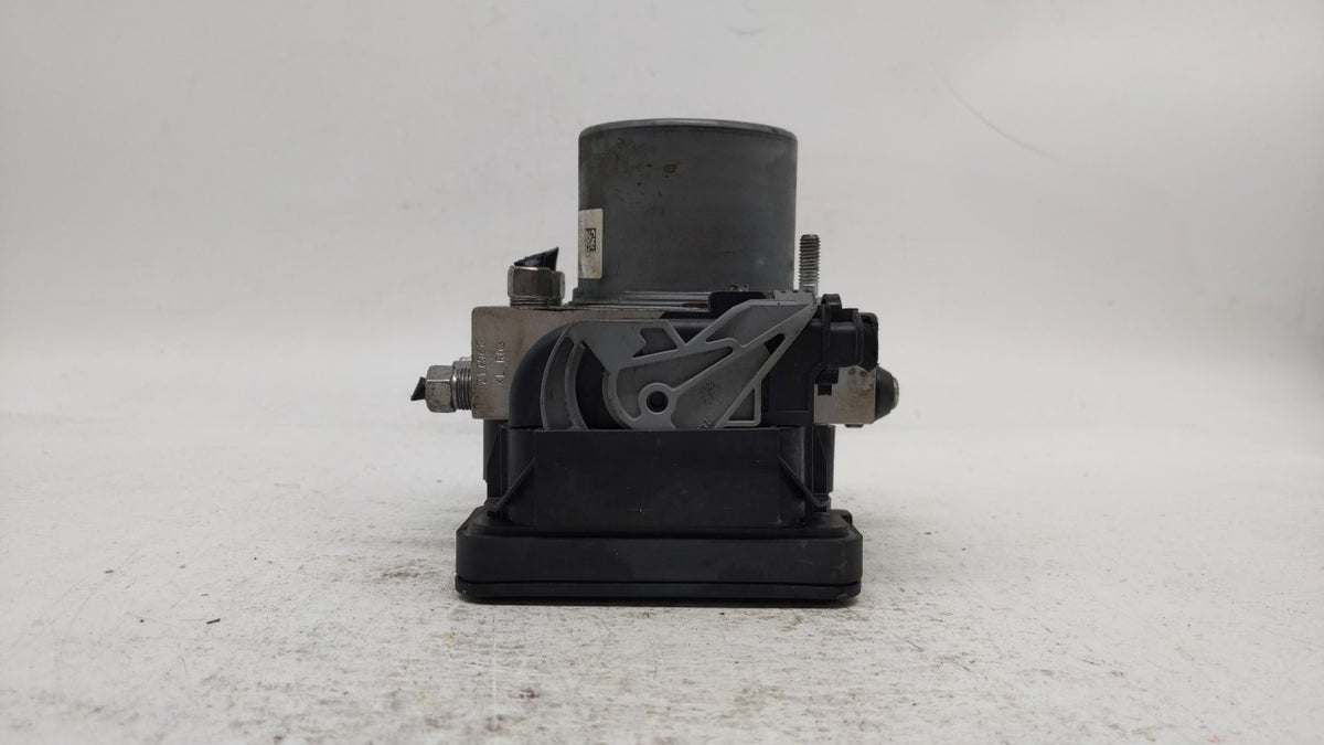 2016 Chrysler 200 Anti-Lock Brake ABS Pump Module Actuator OEM P/N:68267002AC 68293539AB Fits OEM Used Auto Parts - Oemuseda