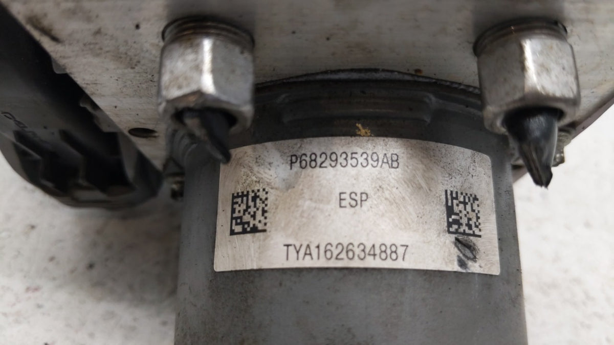 2016 Chrysler 200 Anti-Lock Brake ABS Pump Module Actuator OEM P/N:68267002AC 68293539AB Fits OEM Used Auto Parts - Oemuseda