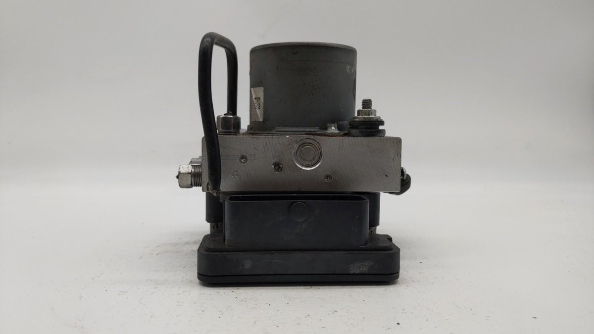 2016 Chrysler 200 Anti-Lock Brake ABS Pump Module Actuator OEM P/N:68267002AC 68293539AB Fits OEM Used Auto Parts - Oemuseda