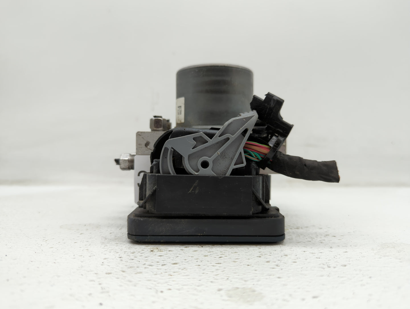 2016 Chrysler 200 ABS Pump Control Module Replacement P/N:68267002AC 68293539AB Fits OEM Used Auto Parts - Oemusedautoparts1