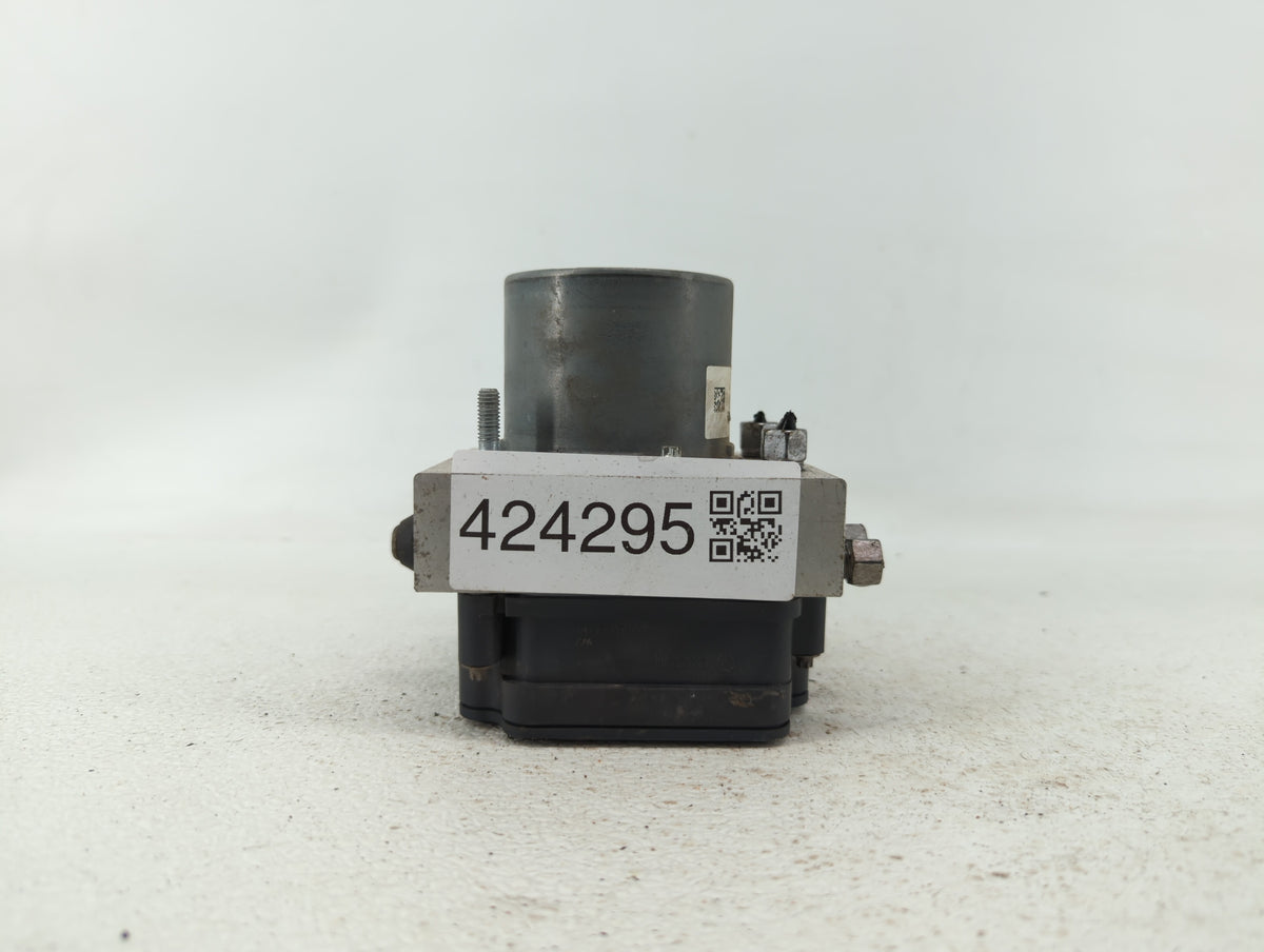 2016 Chrysler 200 Anti-Lock Brake ABS Pump Module Actuator OEM P/N:68267002AC 68293539AB Fits OEM Used Auto Parts - Oemuseda