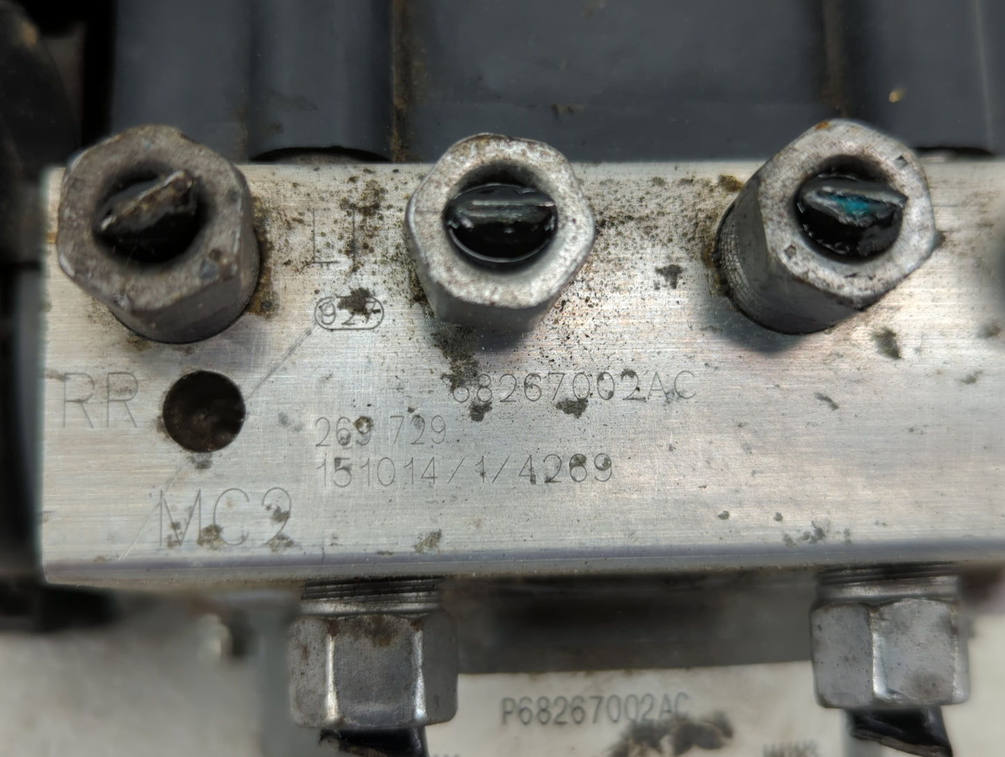 2016 Chrysler 200 ABS Pump Control Module Replacement P/N:68267002AC 68293539AB Fits OEM Used Auto Parts - Oemusedautoparts1