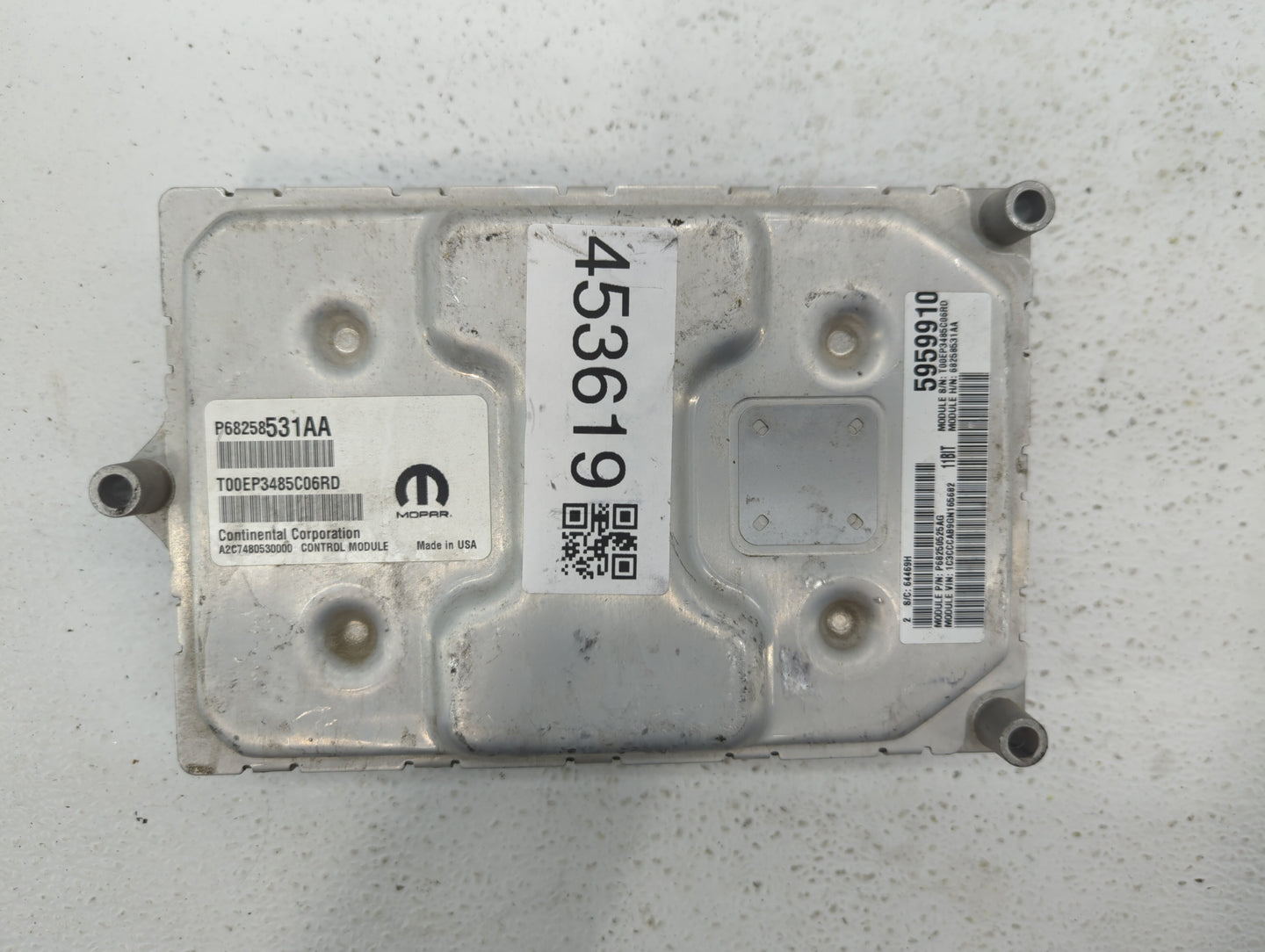 2016-2017 Chrysler 200 PCM Engine Control Computer ECU ECM PCU OEM P/N:P68258531AB P68250527AG, P68258531AA Fits Fits 2016 2