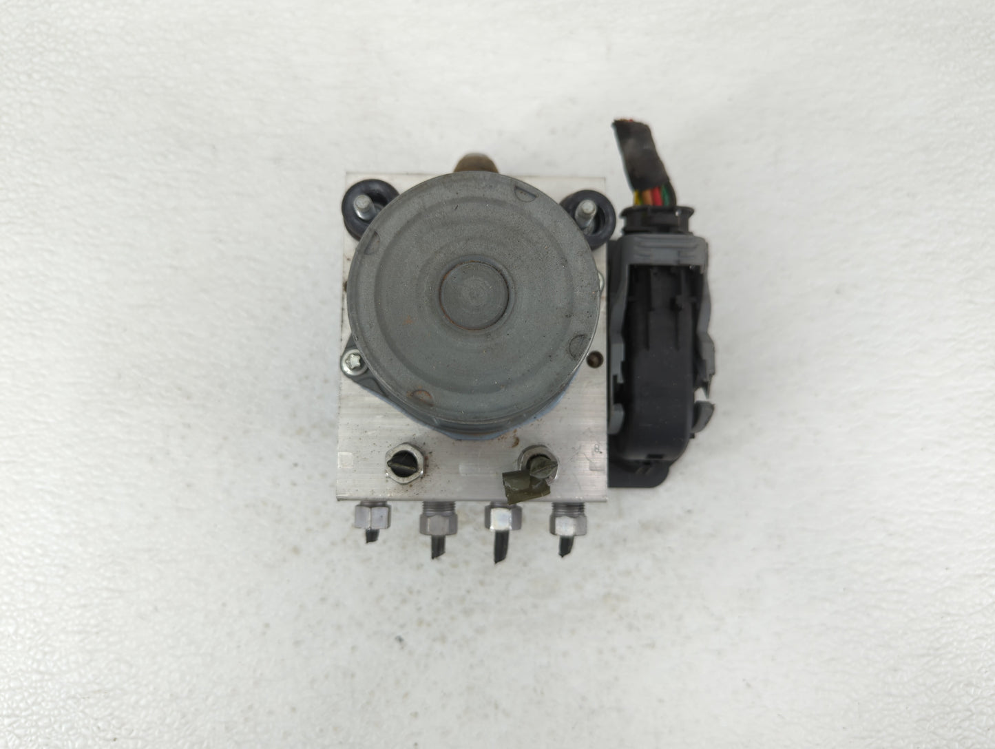 2016 Chrysler 200 ABS Pump Control Module Replacement P/N:68267002AC 68293539AB Fits OEM Used Auto Parts - Oemusedautoparts1