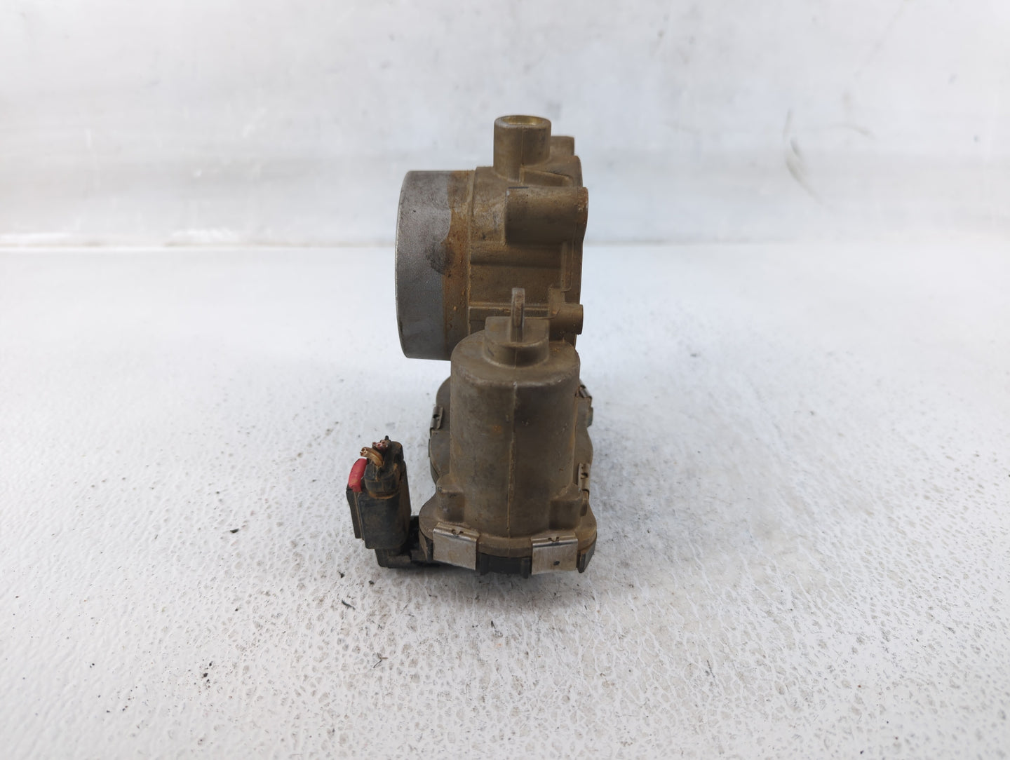 2015-2017 Chrysler 200 Throttle Body P/N:04891970AB Fits Fits 2014 2015 2016 2017 2018 2019 2020 2021 2022 OEM Used Auto Par
