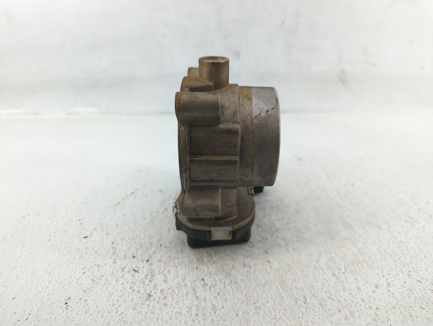 2015-2017 Chrysler 200 Throttle Body P/N:04891970AB Fits Fits 2014 2015 2016 2017 2018 2019 2020 2021 2022 OEM Used Auto Par