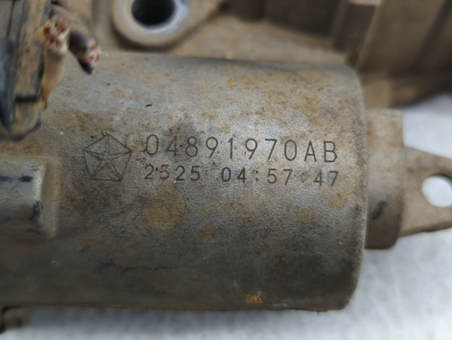 2015-2017 Chrysler 200 Throttle Body P/N:04891970AB Fits Fits 2014 2015 2016 2017 2018 2019 2020 2021 2022 OEM Used Auto Par