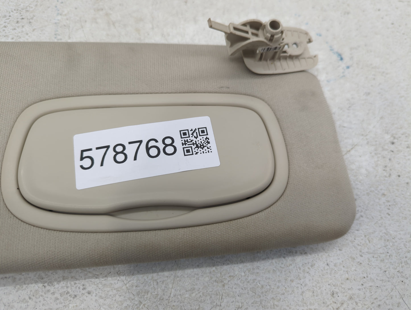 2016-2017 Chrysler 200 Sun Visor Shade Replacement Passenger Right Mirror Fits Fits 2016 2017 OEM Used Auto Parts - Oemuseda