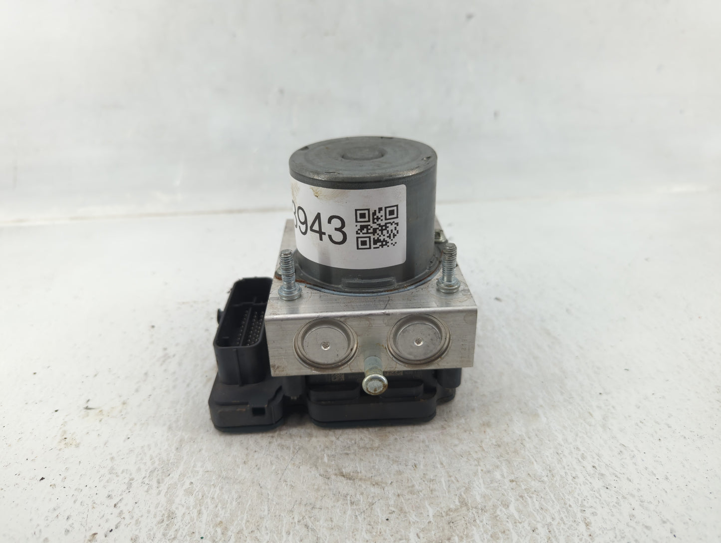 2016 Chrysler 200 ABS Pump Control Module Replacement P/N:P6867002AC Fits OEM Used Auto Parts - Oemusedautoparts1.com