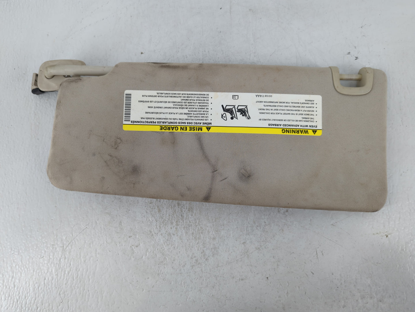 2016-2017 Chrysler 200 Sun Visor Shade Replacement Passenger Right Mirror Fits Fits 2016 2017 OEM Used Auto Parts - Oemuseda