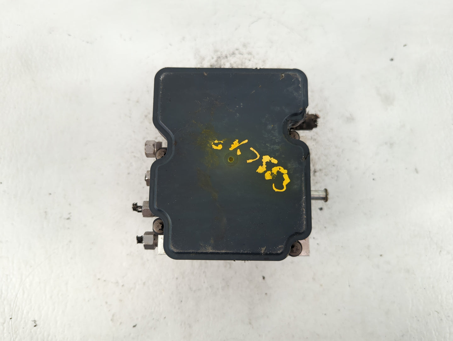 2016 Chrysler 200 ABS Pump Control Module Replacement P/N:P68267002AC Fits OEM Used Auto Parts - Oemusedautoparts1.com