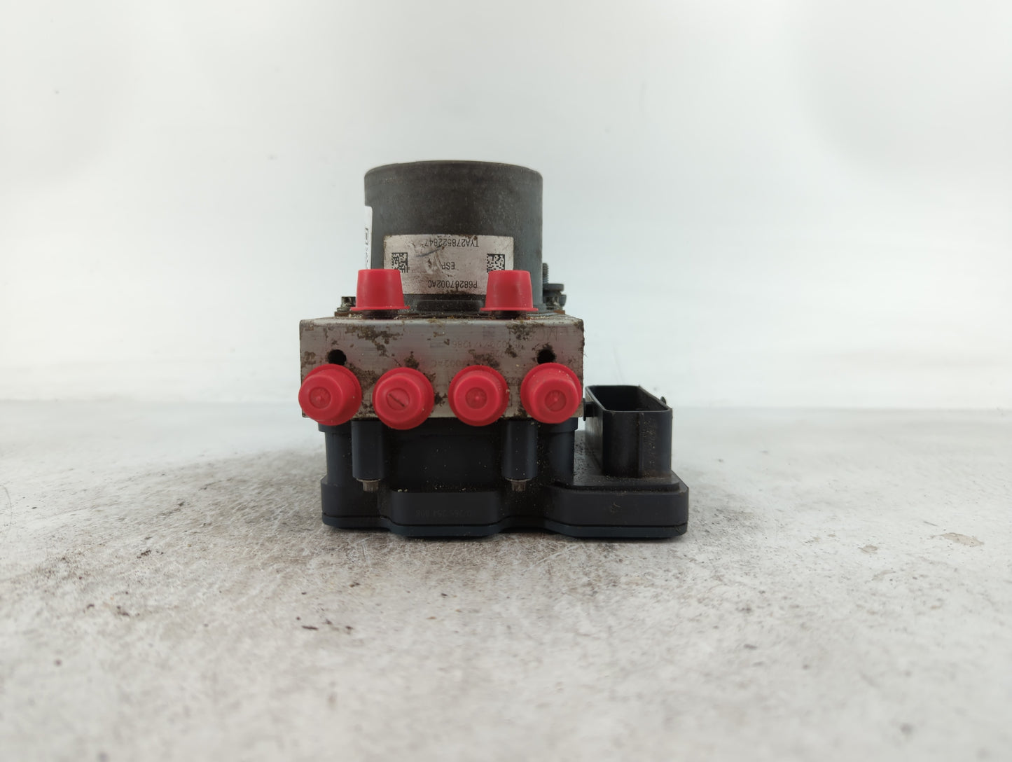 2016 Chrysler 200 ABS Pump Control Module Replacement P/N:P68267002AC Fits OEM Used Auto Parts - Oemusedautoparts1.com