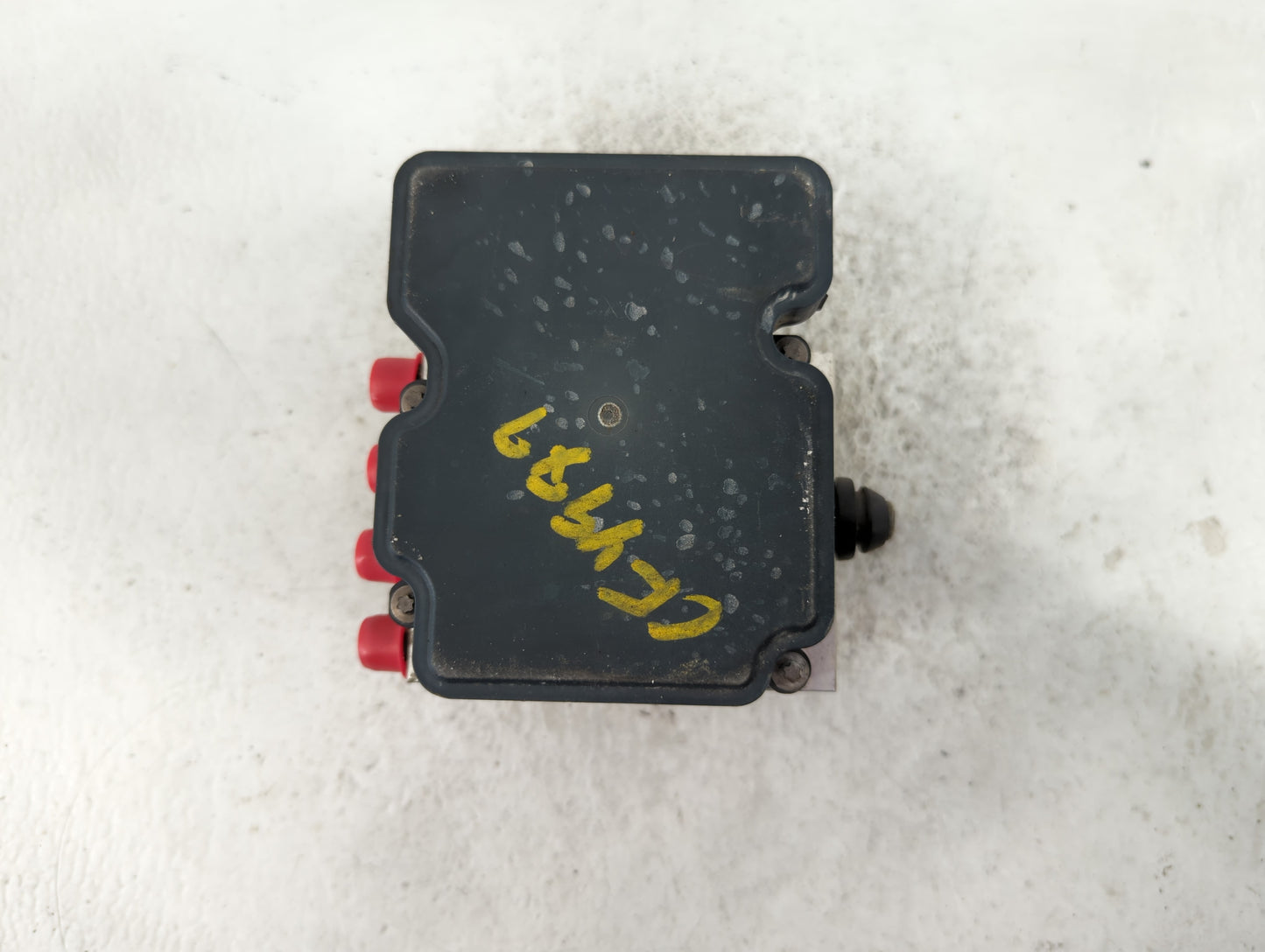 2016 Chrysler 200 ABS Pump Control Module Replacement P/N:P68267002AC Fits OEM Used Auto Parts - Oemusedautoparts1.com
