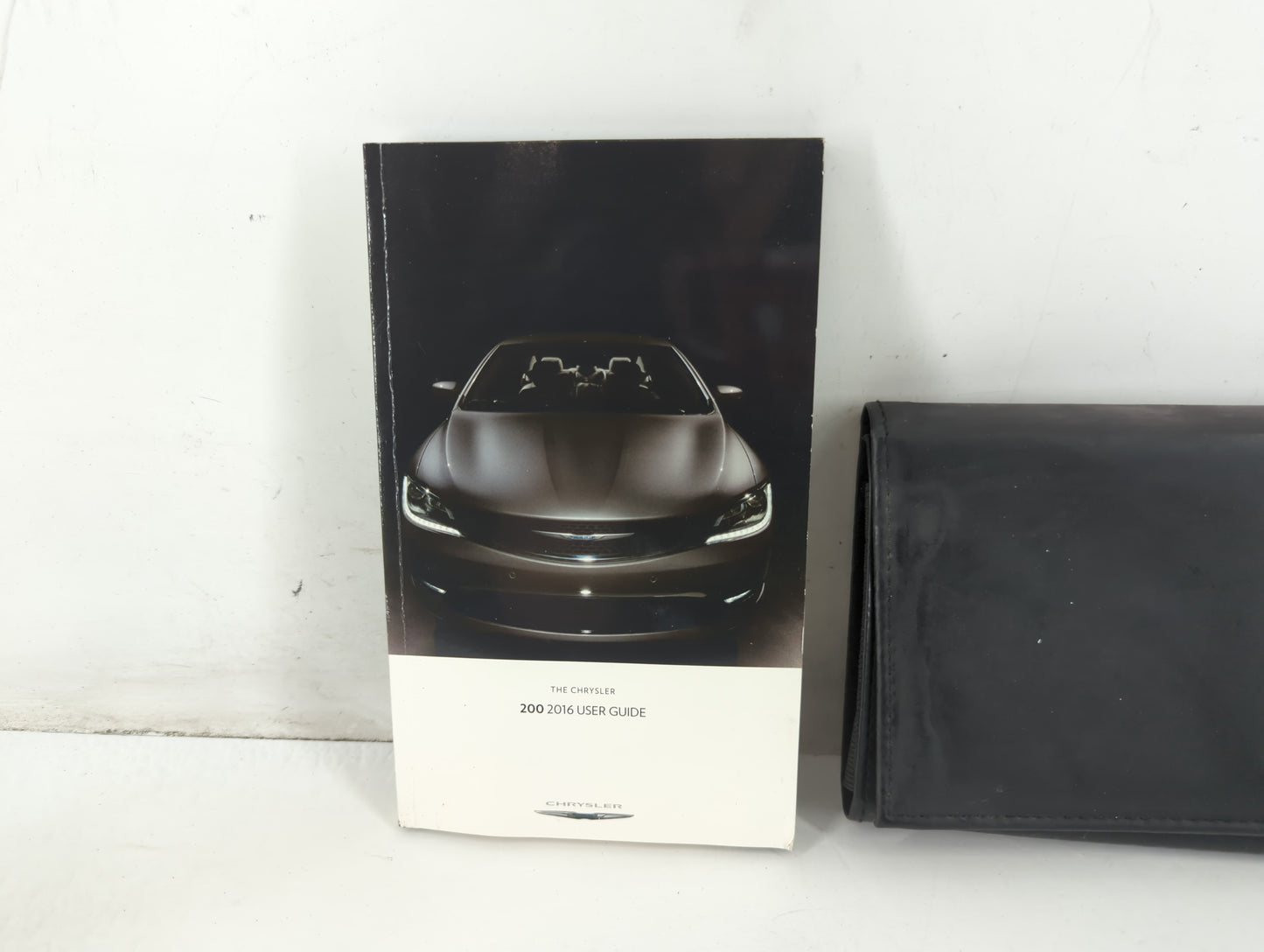2016 Chrysler 200 Owners Manual Book Guide P/N:16UF-926-AA OEM Used Auto Parts - Oemusedautoparts1.com