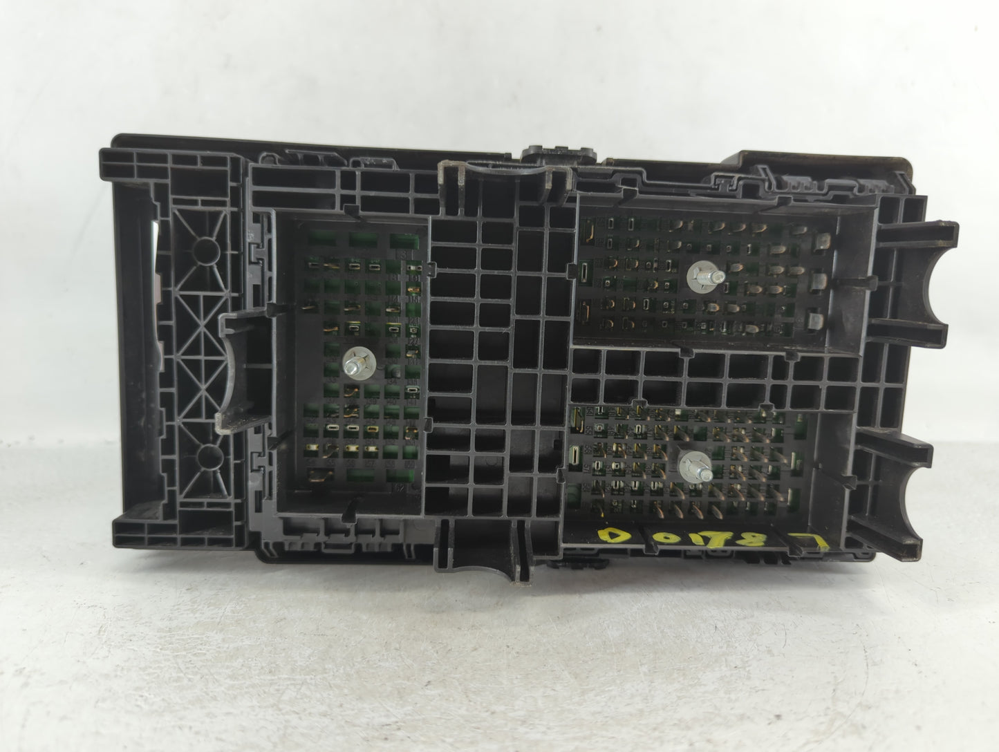 2016-2017 Chrysler 200 Fusebox Fuse Box Panel Relay Module P/N:6351-3497 Fits Fits 2016 2017 OEM Used Auto Parts - Oemusedau