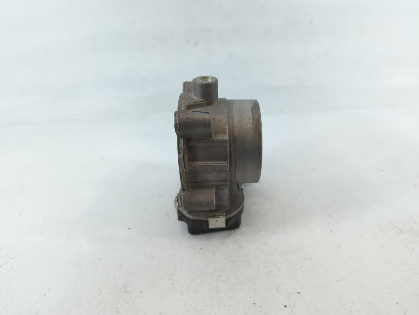 2015-2017 Chrysler 200 Throttle Body P/N:04891970AB Fits Fits 2014 2015 2016 2017 2018 2019 2020 2021 2022 OEM Used Auto Par