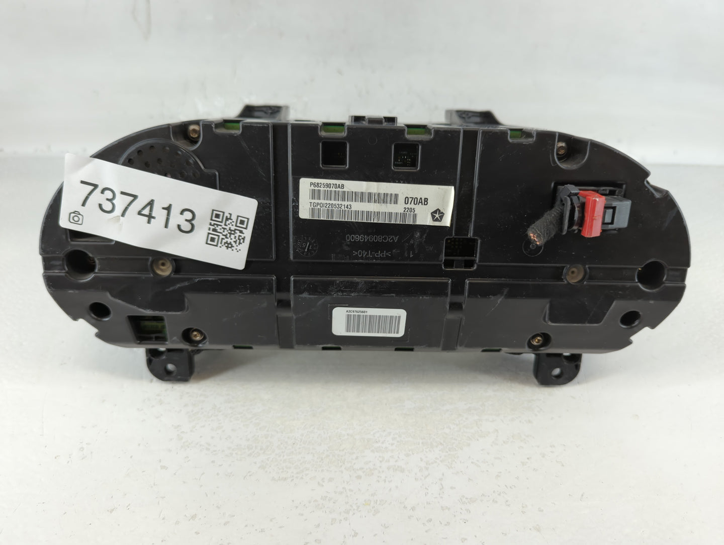 2016 Chrysler 200 Instrument Cluster Speedometer Gauges P/N:P68259070AB Fits OEM Used Auto Parts - Oemusedautoparts1.com