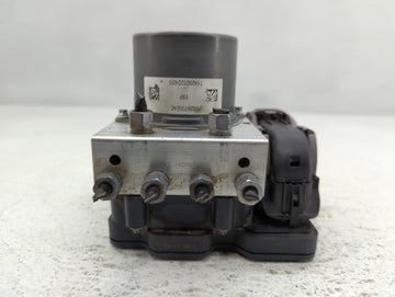 2016 Chrysler 200 ABS Pump Control Module Replacement P/N:P68267002AC Fits OEM Used Auto Parts - Oemusedautoparts1.com