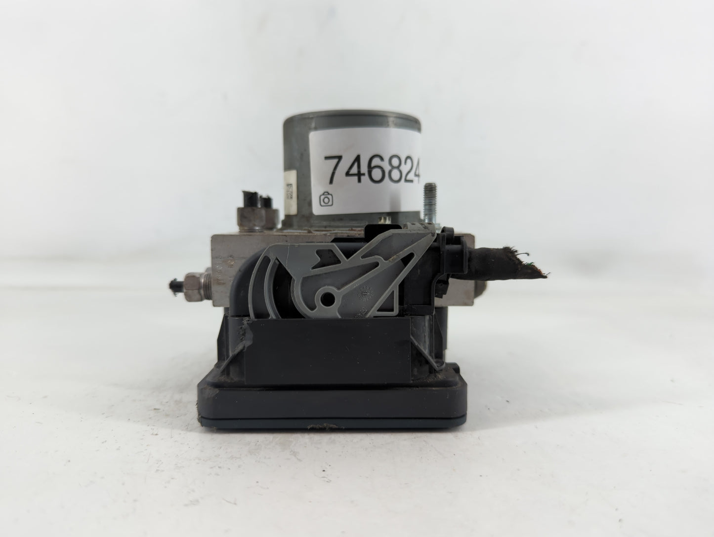 2016 Chrysler 200 ABS Pump Control Module Replacement P/N:P68267002AC Fits OEM Used Auto Parts - Oemusedautoparts1.com
