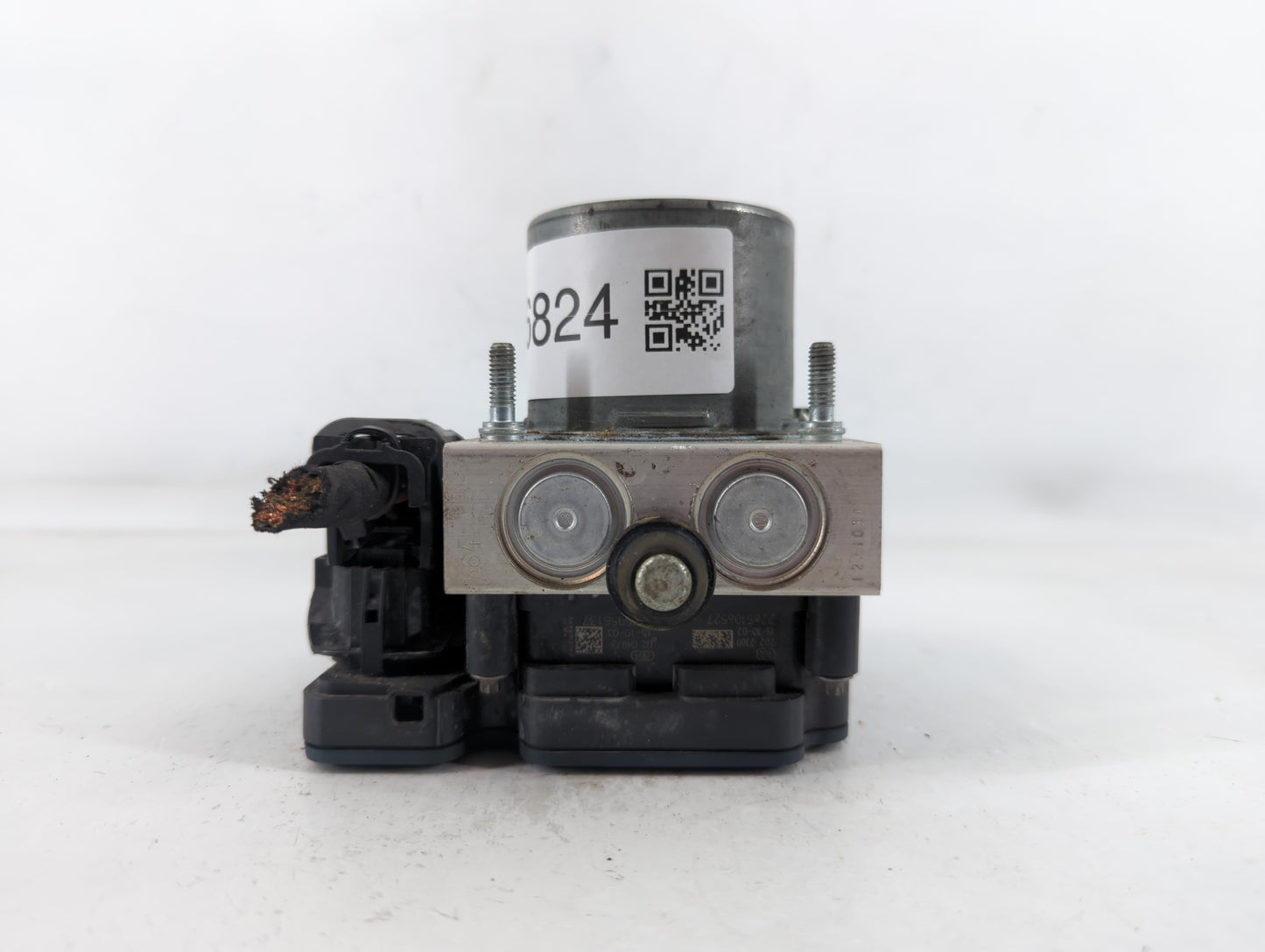 2016 Chrysler 200 ABS Pump Control Module Replacement P/N:P68267002AC Fits OEM Used Auto Parts - Oemusedautoparts1.com