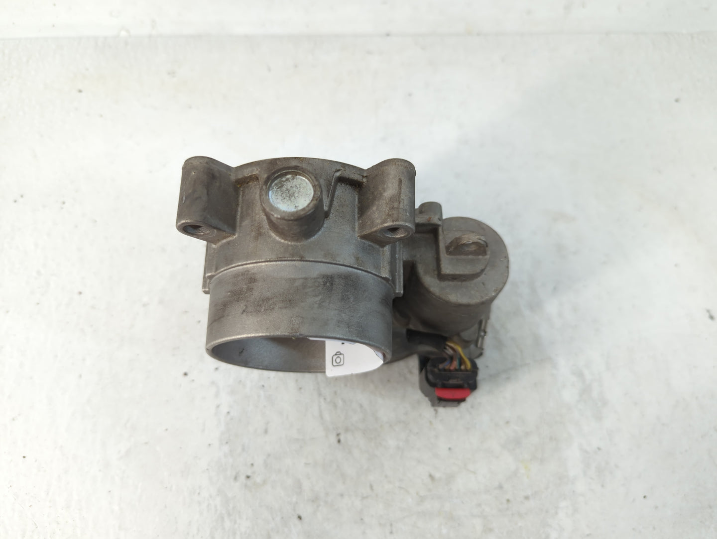 2015-2017 Chrysler 200 Throttle Body P/N:04891790AB Fits Fits 2014 2015 2016 2017 2018 2019 2020 2021 2022 OEM Used Auto Par