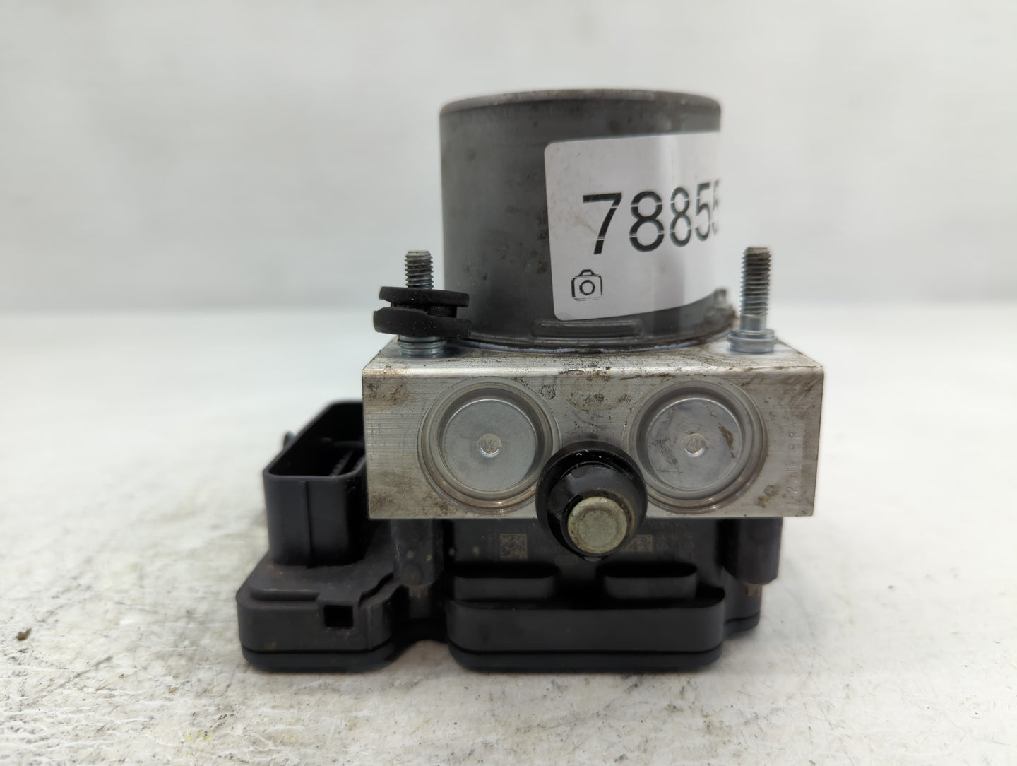 2016 Chrysler 200 ABS Pump Control Module Replacement P/N:68267002AC Fits OEM Used Auto Parts - Oemusedautoparts1.com