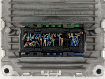 2016-2017 Chrysler 200 PCM Engine Control Computer ECU ECM PCU OEM P/N:5749740 P68259137AA Fits Fits 2016 2017 OEM Used Auto Parts