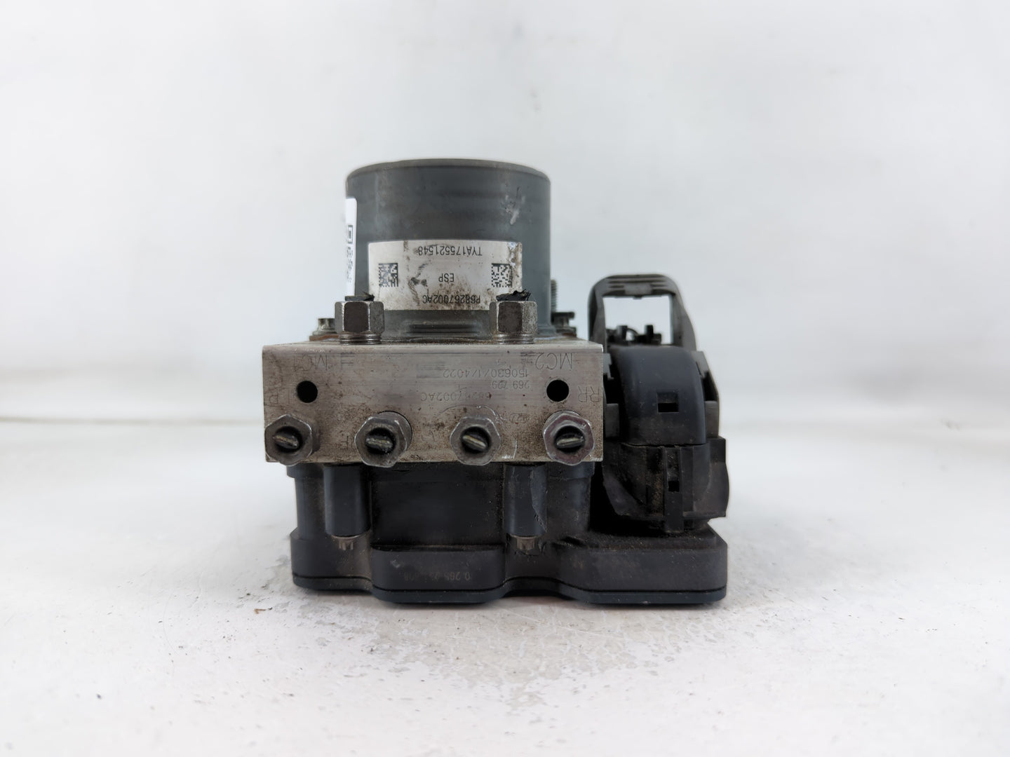 2016 Chrysler 200 ABS Pump Control Module Replacement P/N:68267002AC Fits OEM Used Auto Parts - Oemusedautoparts1.com